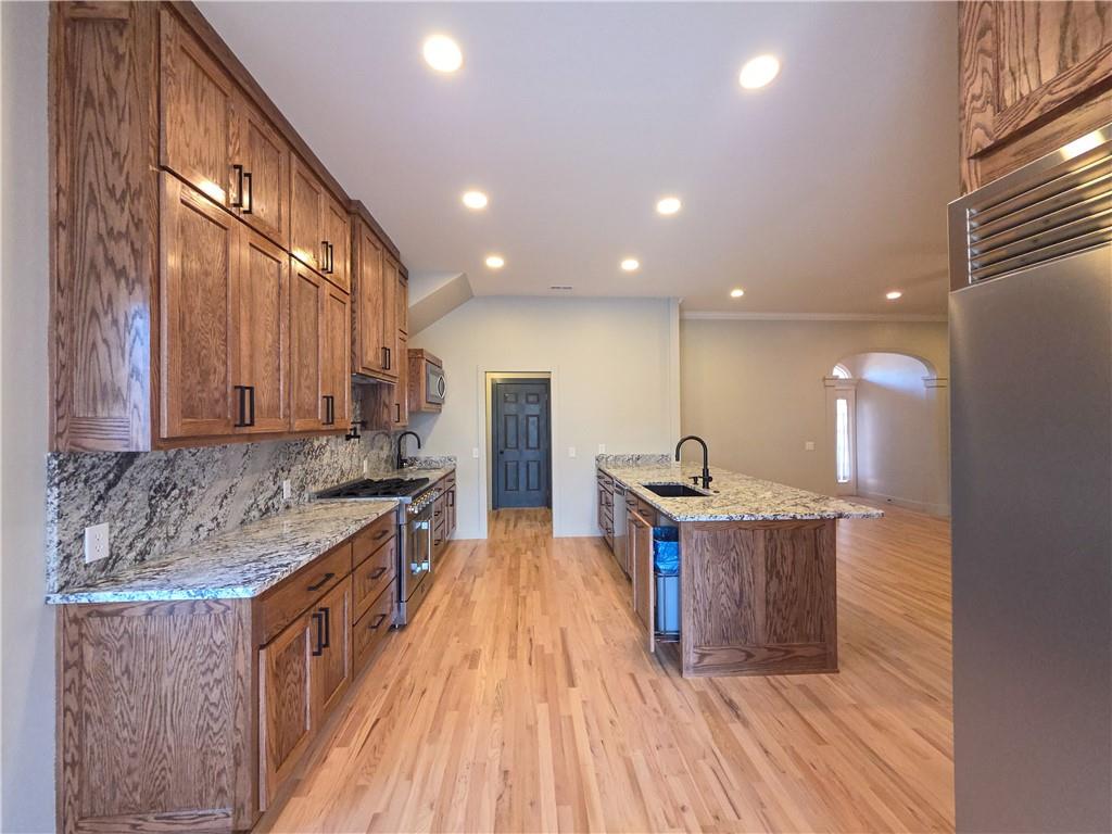 407 Old Forge Drive — photo 8