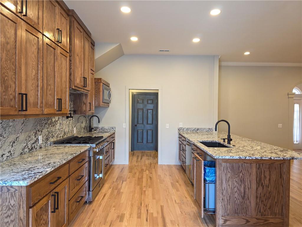 407 Old Forge Drive — photo 9